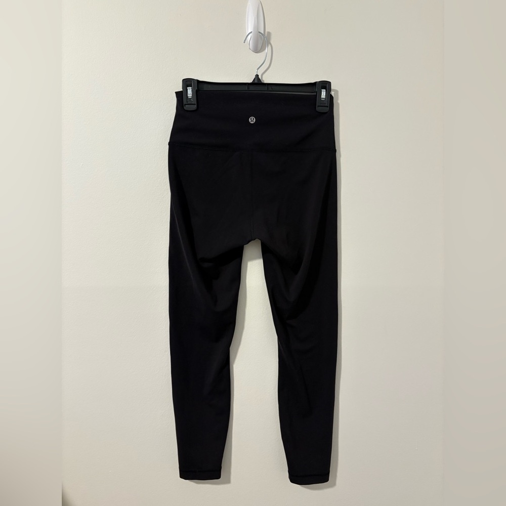 Lululemon Black Wunder Under Size 8 - Picture 2 of 5